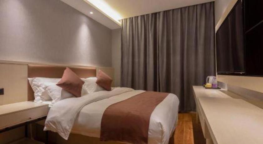 Hotel Gya Long Distance Passenger Terminal Station