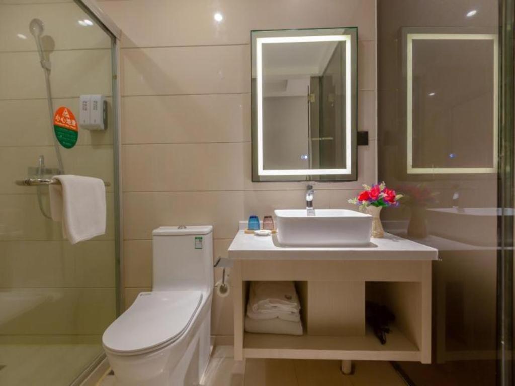 Hotel Gya Long Distance Passenger Terminal Station Shanghai